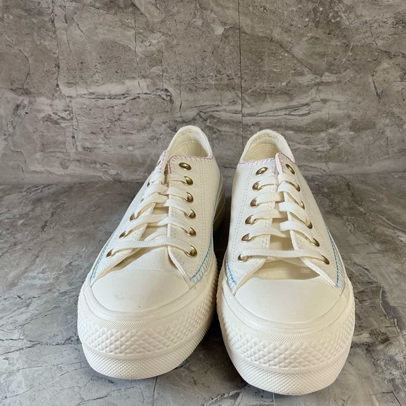 Woman's Fashion Sneakers Converse Chuck Taylor All Star Oxford Sneaker - Picture 7 of 7